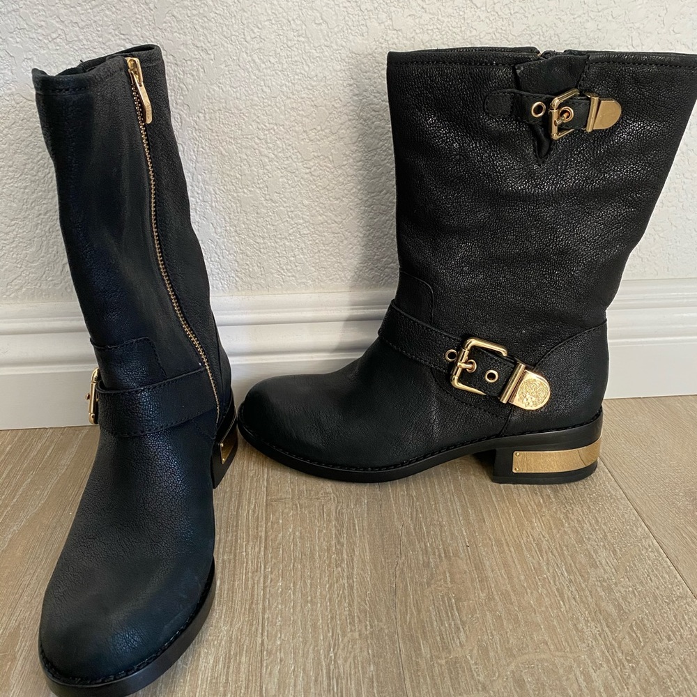 Vince Camuto Winchell Moto Pebble Leather Booths with gold detail 8